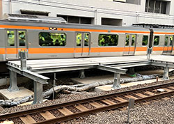 駅舎プラットホーム